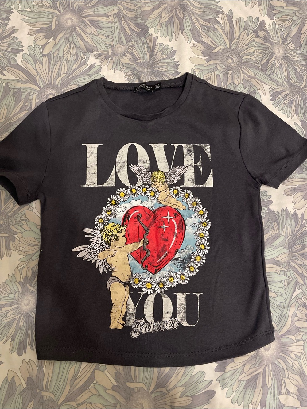 stradivarius Black Crop Tee with Red Heart Graphic